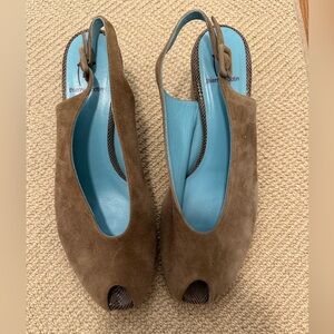 Sling back wedge peep toe size 37 light brown by Thierry Rabotin shoe